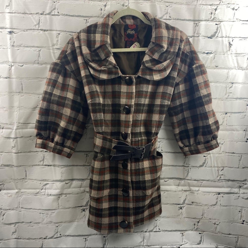 Twelve plaid coat with 3/4 puffer Sleeves